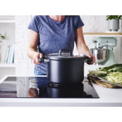 BK Flow Cool Black RVS Soeppan Ø24 Cm -Patisse Verkoop 101 2478 3 1